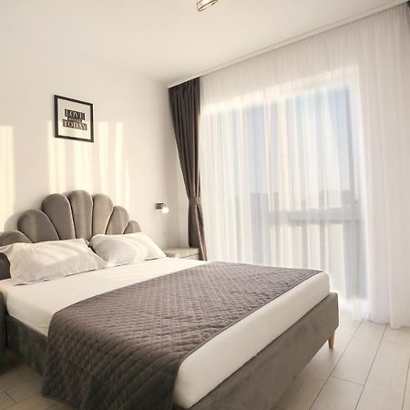 Apartament Prima Nufarul Ralu Oradea Bagian luar foto
